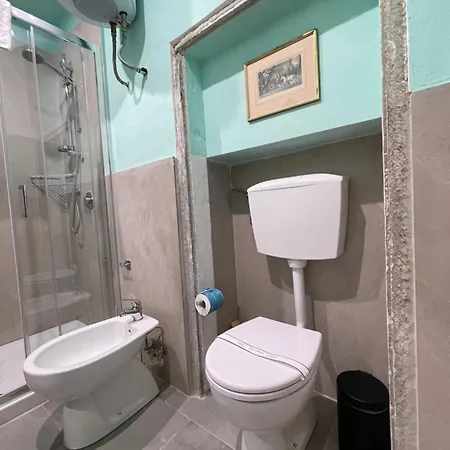 Edward Daire Floransa