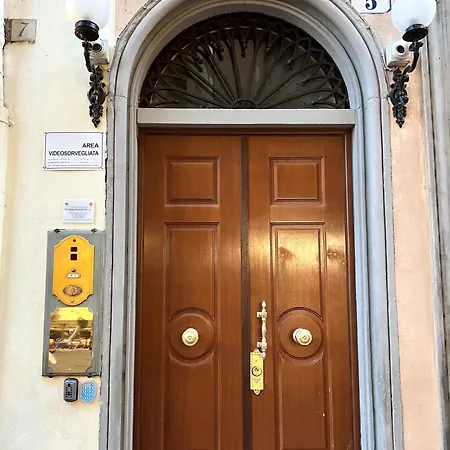 Apartment Edward Florence